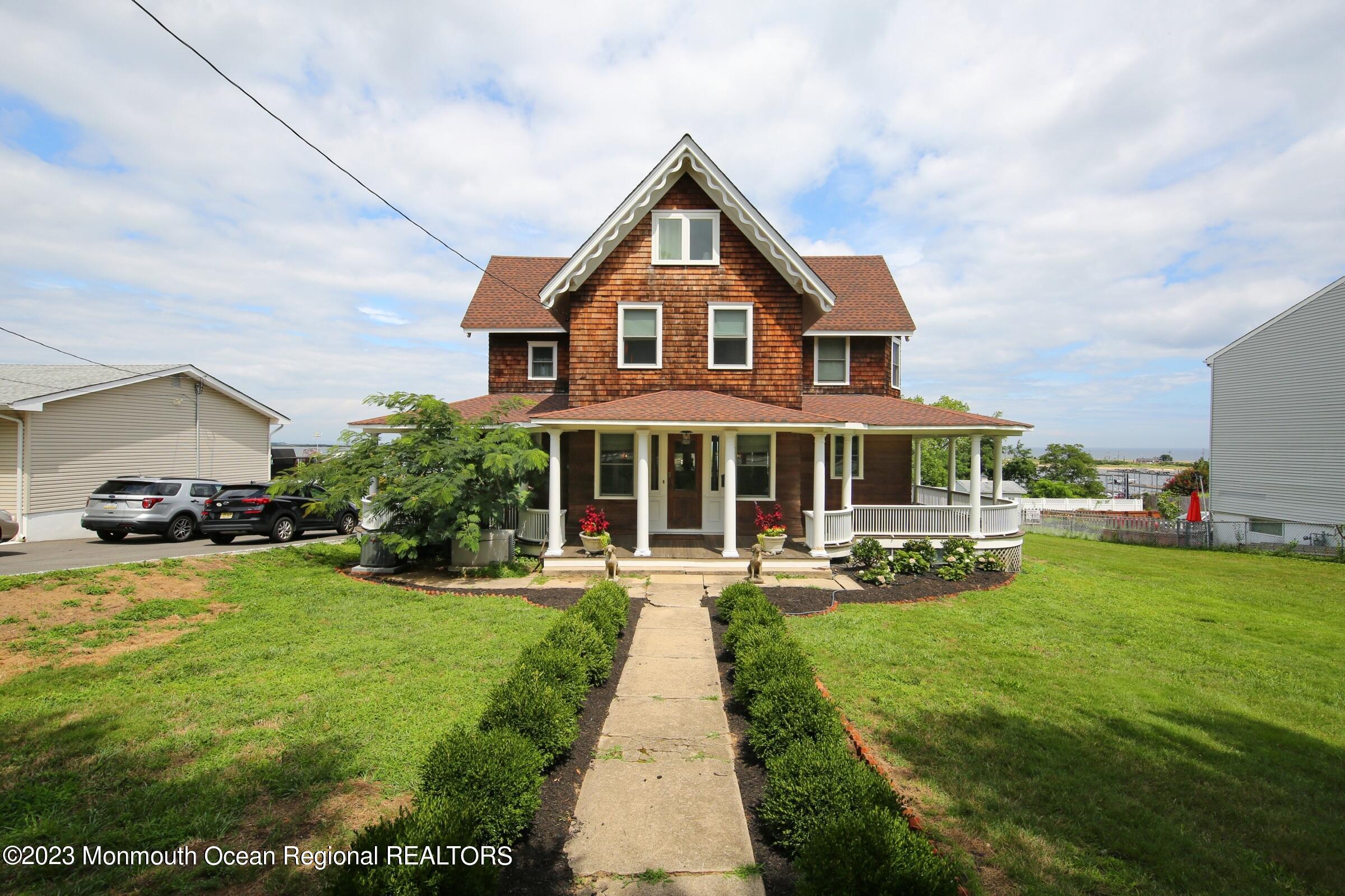 52 Navesink Avenue Highlands, NJ 07732 - Photo 14 of 71 Welcome to 52 Navesink Ave