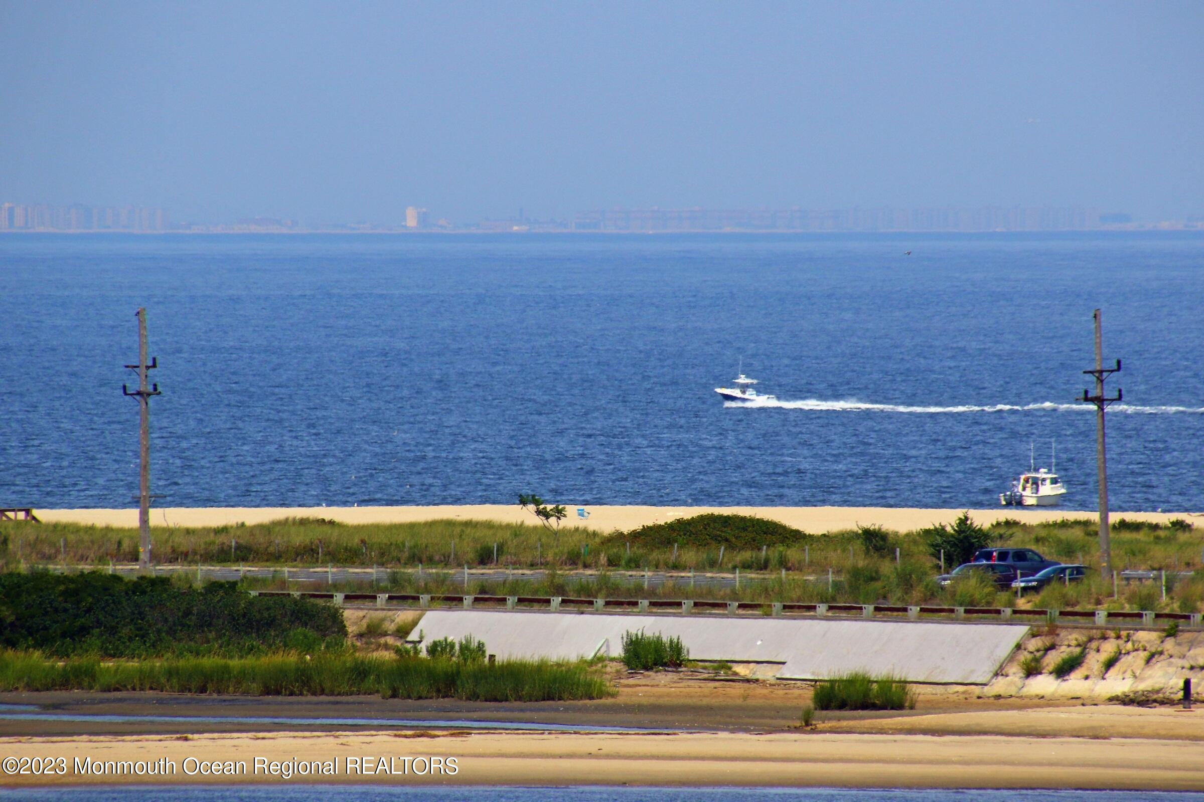 52 Navesink Avenue Highlands, NJ 07732 - Photo 18 of 71 Views