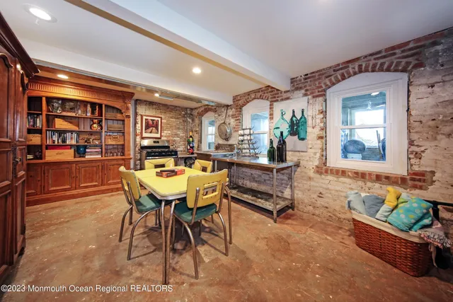 $7,500 | 52 Navesink Avenue, Highlands, NJ 07732