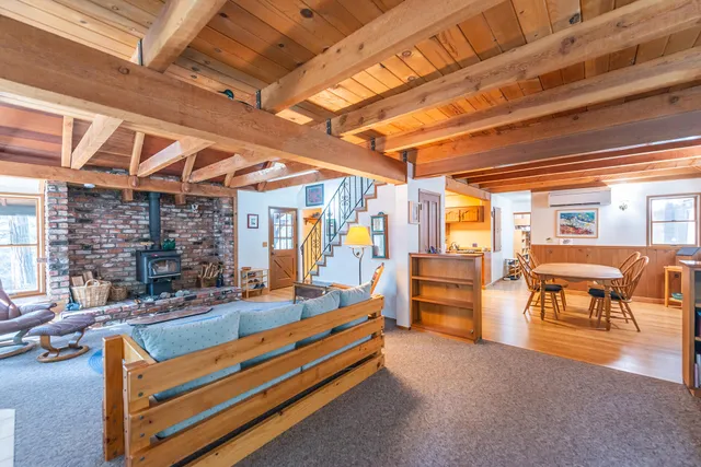 a view of a room with washer and dryer
