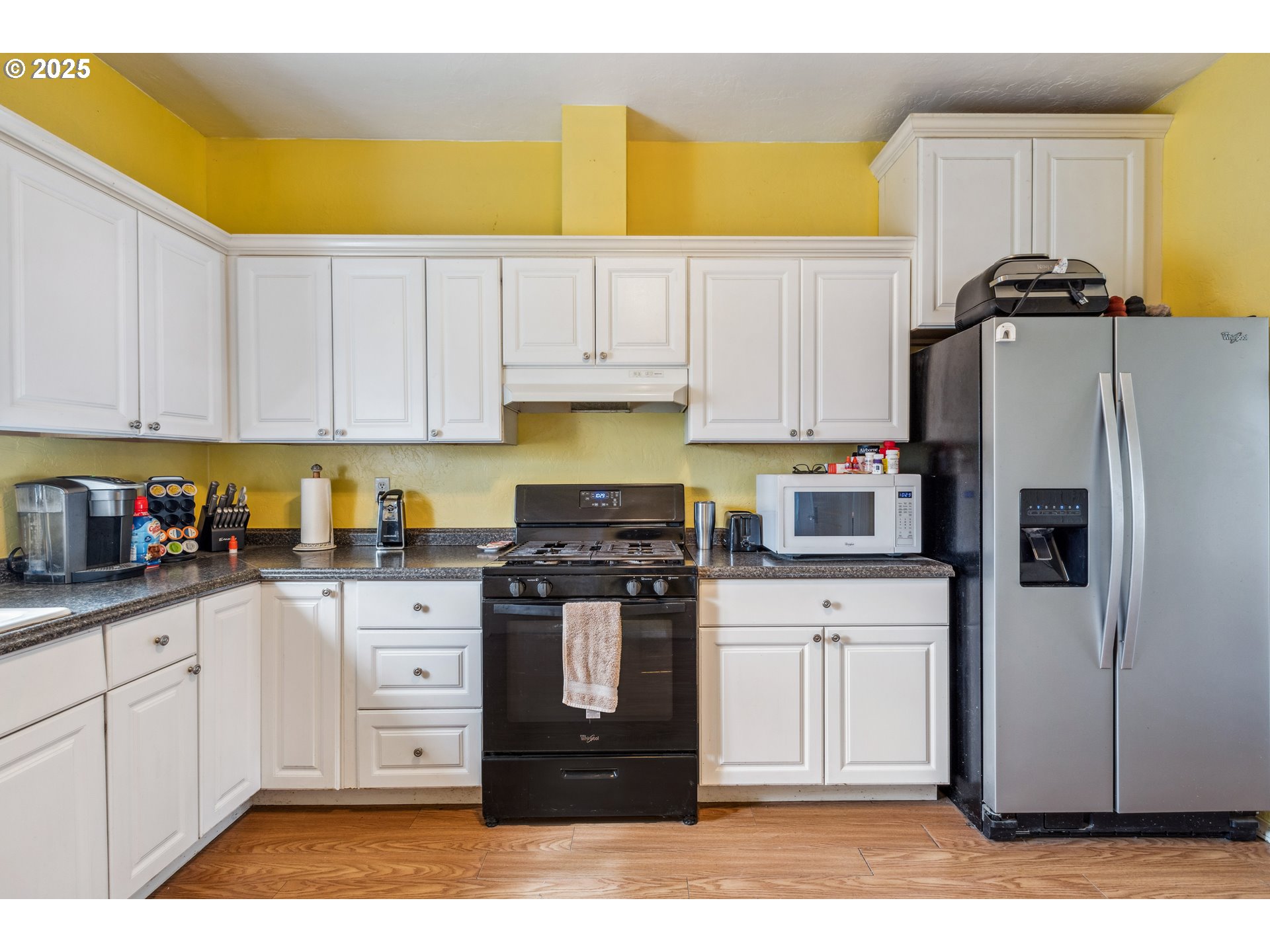 245 L Street Riddle, OR 97469 - Photo 11 of 48