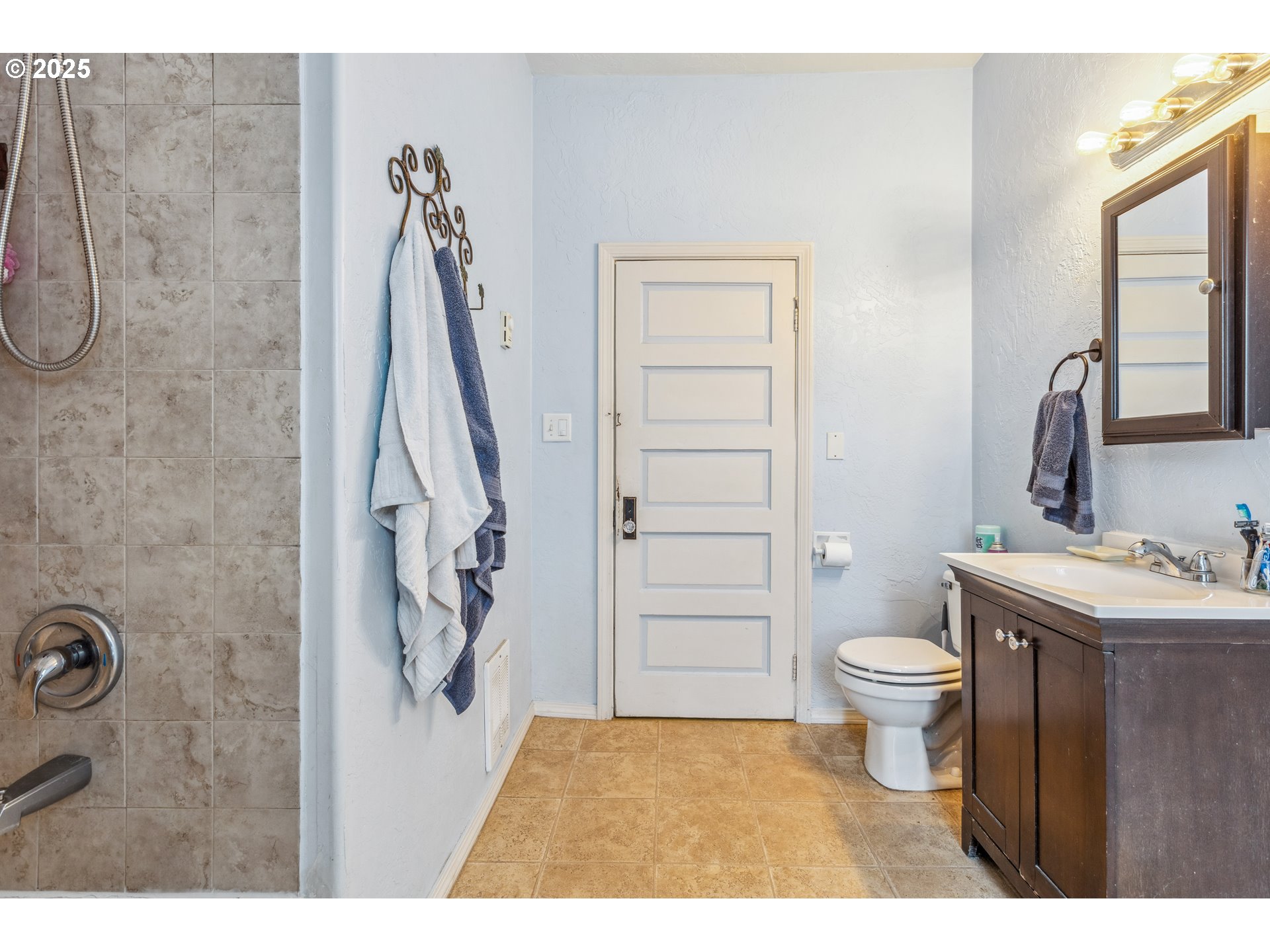 245 L Street Riddle, OR 97469 - Photo 21 of 48