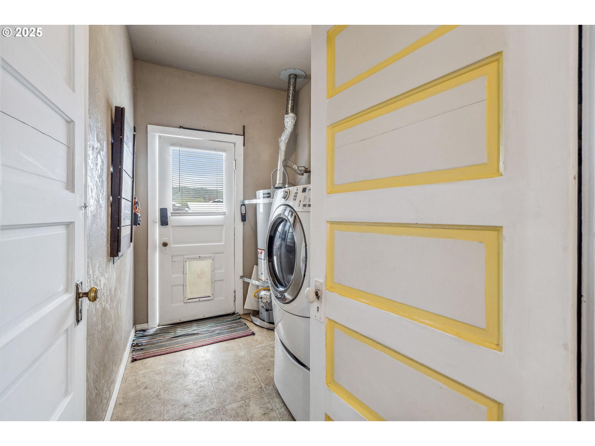 245 L Street Riddle, OR 97469 - Photo 30 of 48