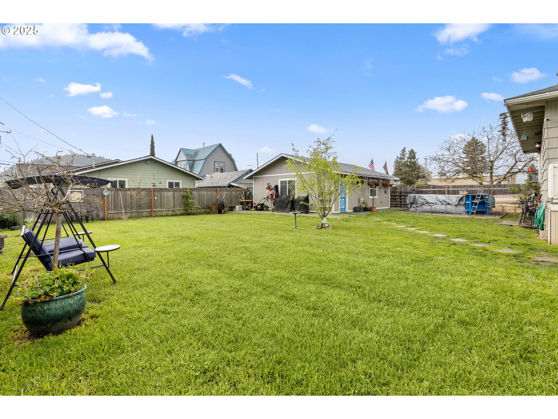 245 L Street Riddle, OR 97469 - Photo 32 of 48