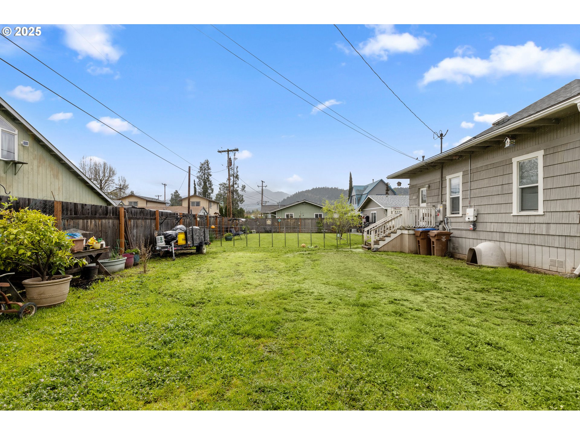 245 L Street Riddle, OR 97469 - Photo 41 of 48