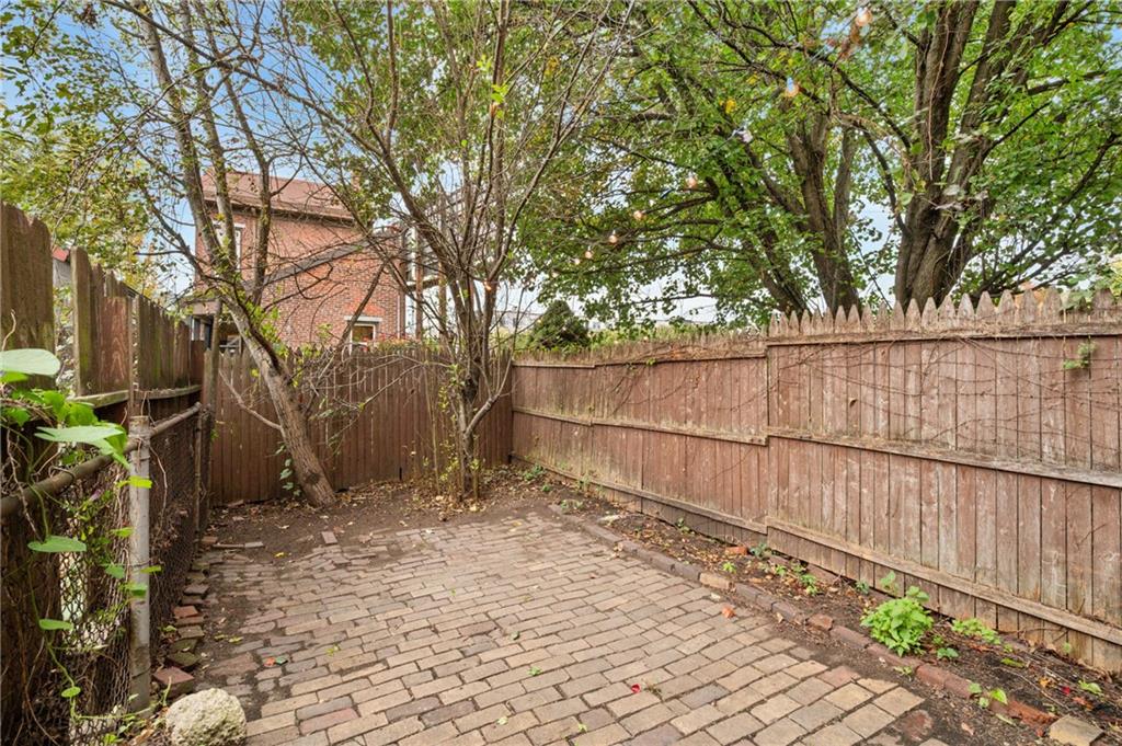 162 Almond Way Pittsburgh, PA 15201 - Photo 25 of 38 a backyard of a house with lots of green space