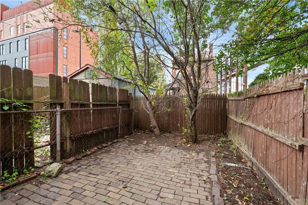 162 Almond Way Pittsburgh, PA 15201 - Photo 26 of 38 a view of a backyard