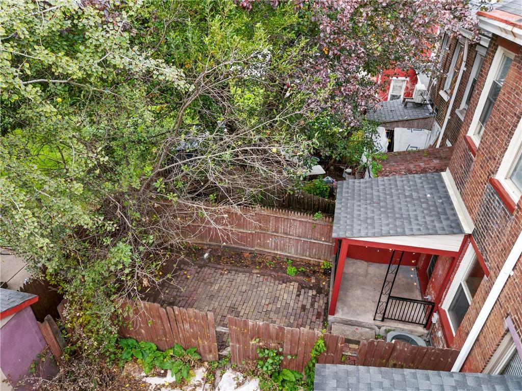 162 Almond Way Pittsburgh, PA 15201 - Photo 27 of 38 a view of outdoor space and yard
