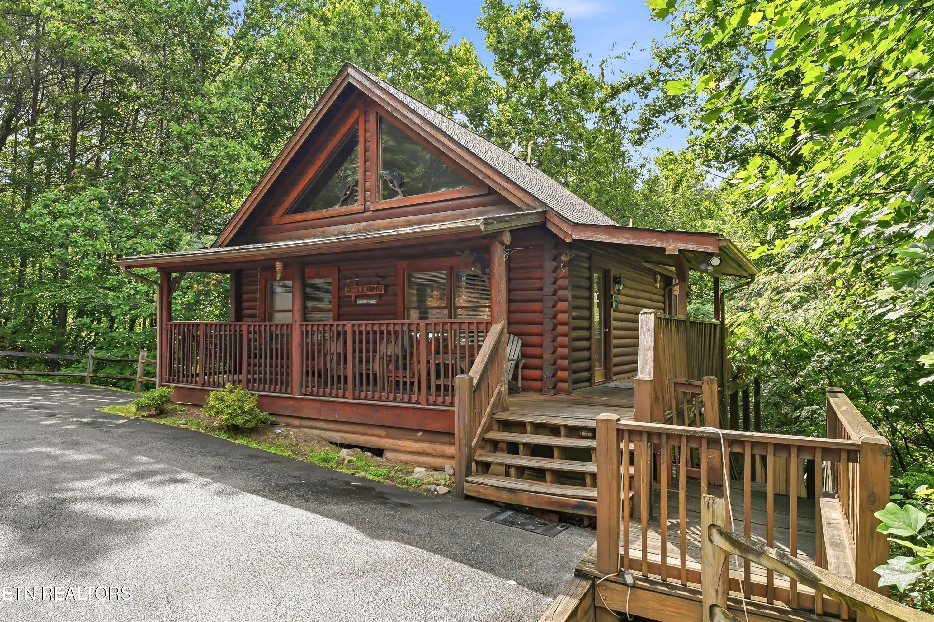 336 Big Bear Way Pigeon Forge, TN 37863 - Photo 3 of 30 03-FINAL-3