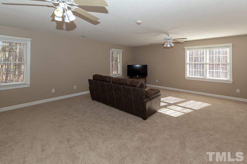 12016 Warwickshire Way Raleigh, NC 27613 - Photo 19 of 25 Gallery Image 19