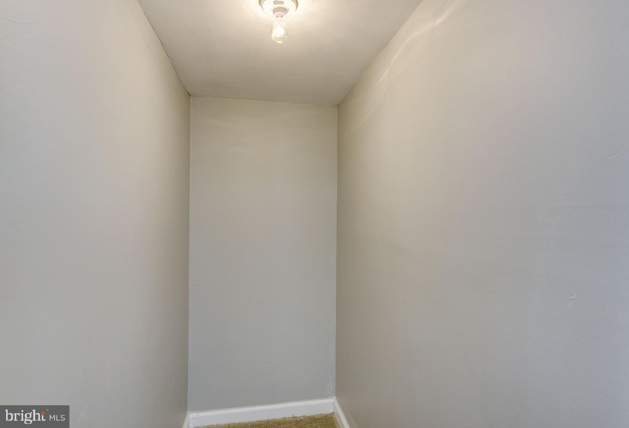 2802 Harris Avenue Silver Spring, MD 20902 - Photo 26 of 43 a view of a hallway