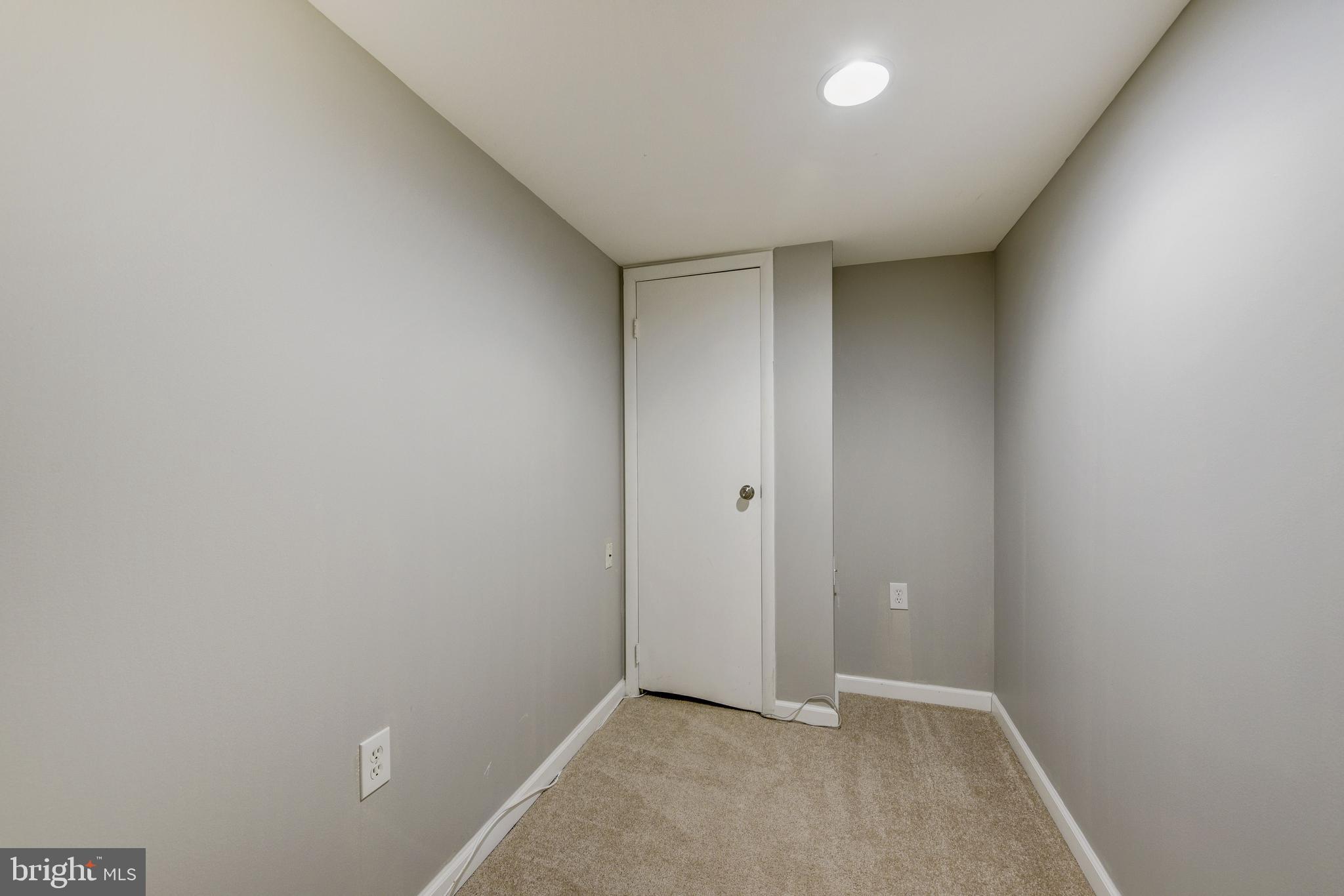 2802 Harris Avenue Silver Spring, MD 20902 - Photo 30 of 43 a view of an empty room