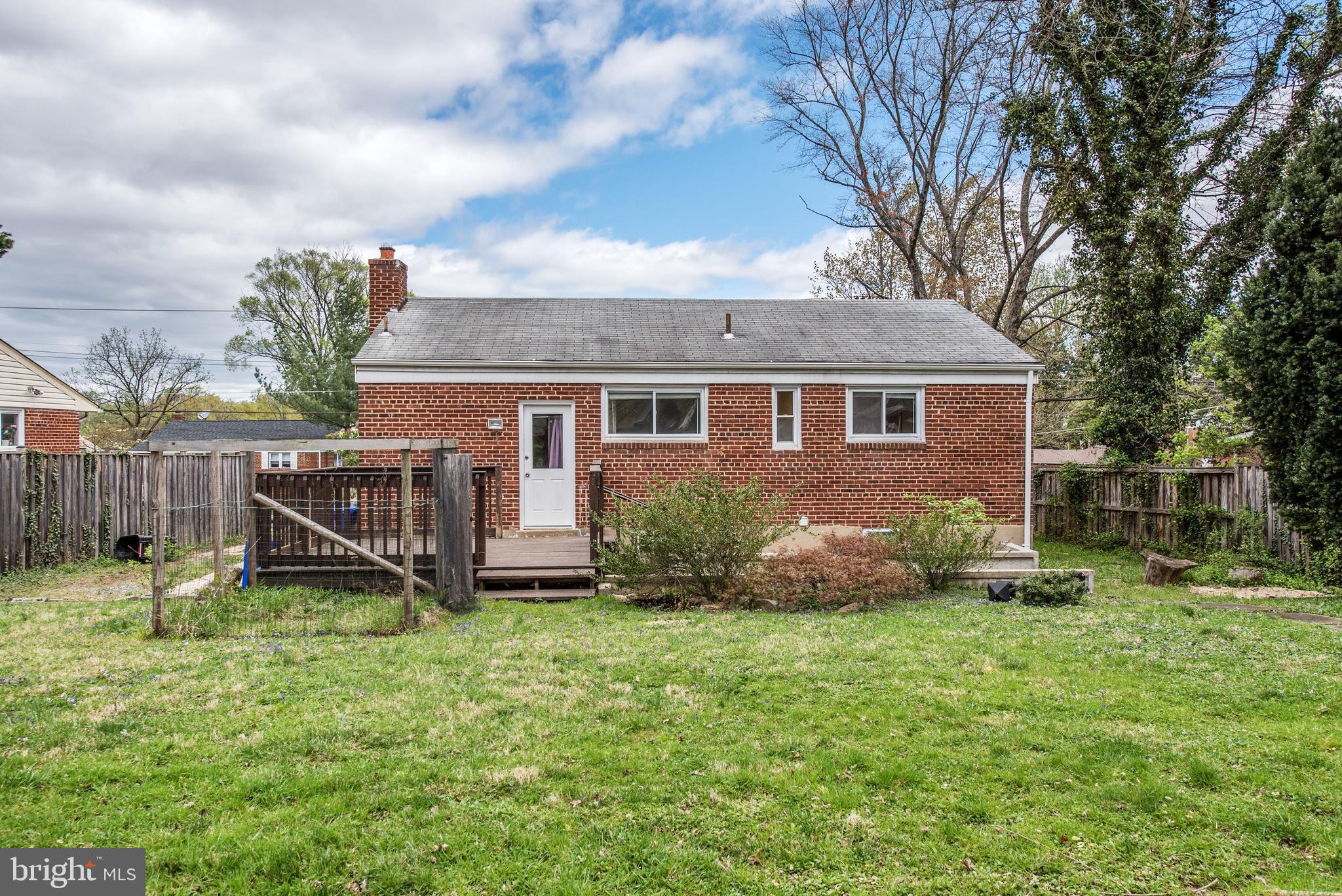 2802 Harris Avenue Silver Spring, MD 20902 - Photo 33 of 43 a house view with a garden space