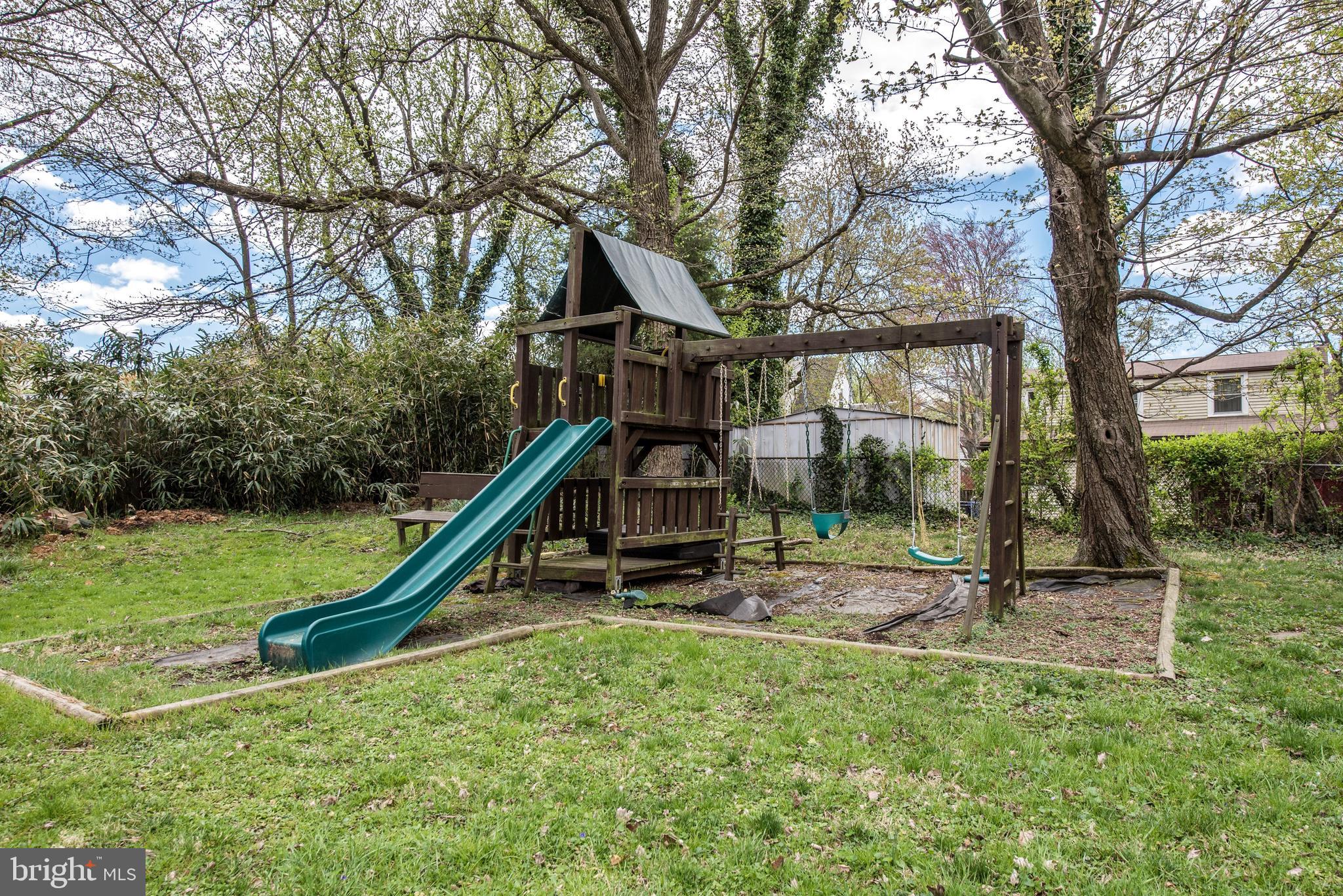 2802 Harris Avenue Silver Spring, MD 20902 - Photo 35 of 43 a view of a house with a park