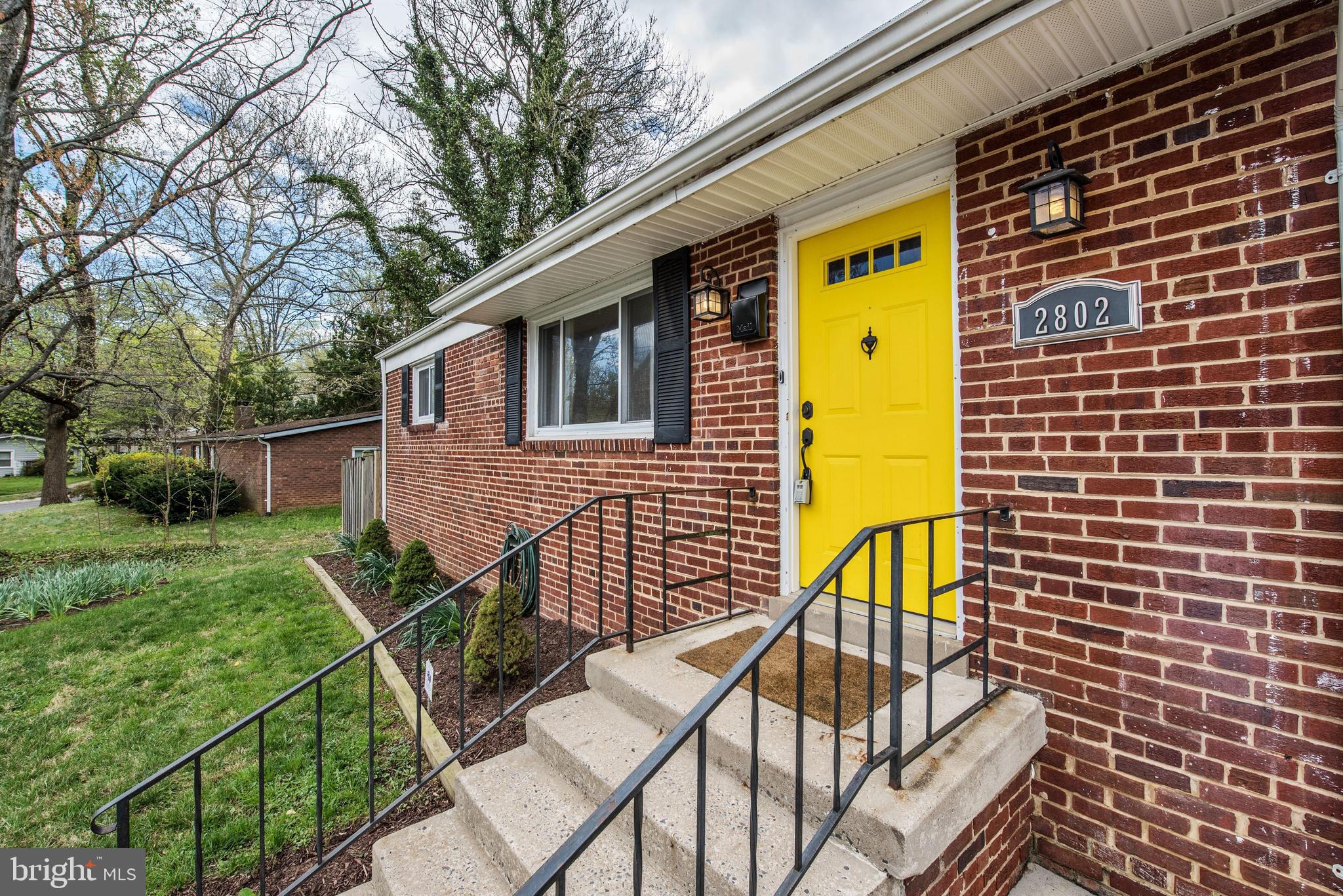 2802 Harris Avenue Silver Spring, MD 20902 - Photo 6 of 43 a view of a house with backyard and sitting area