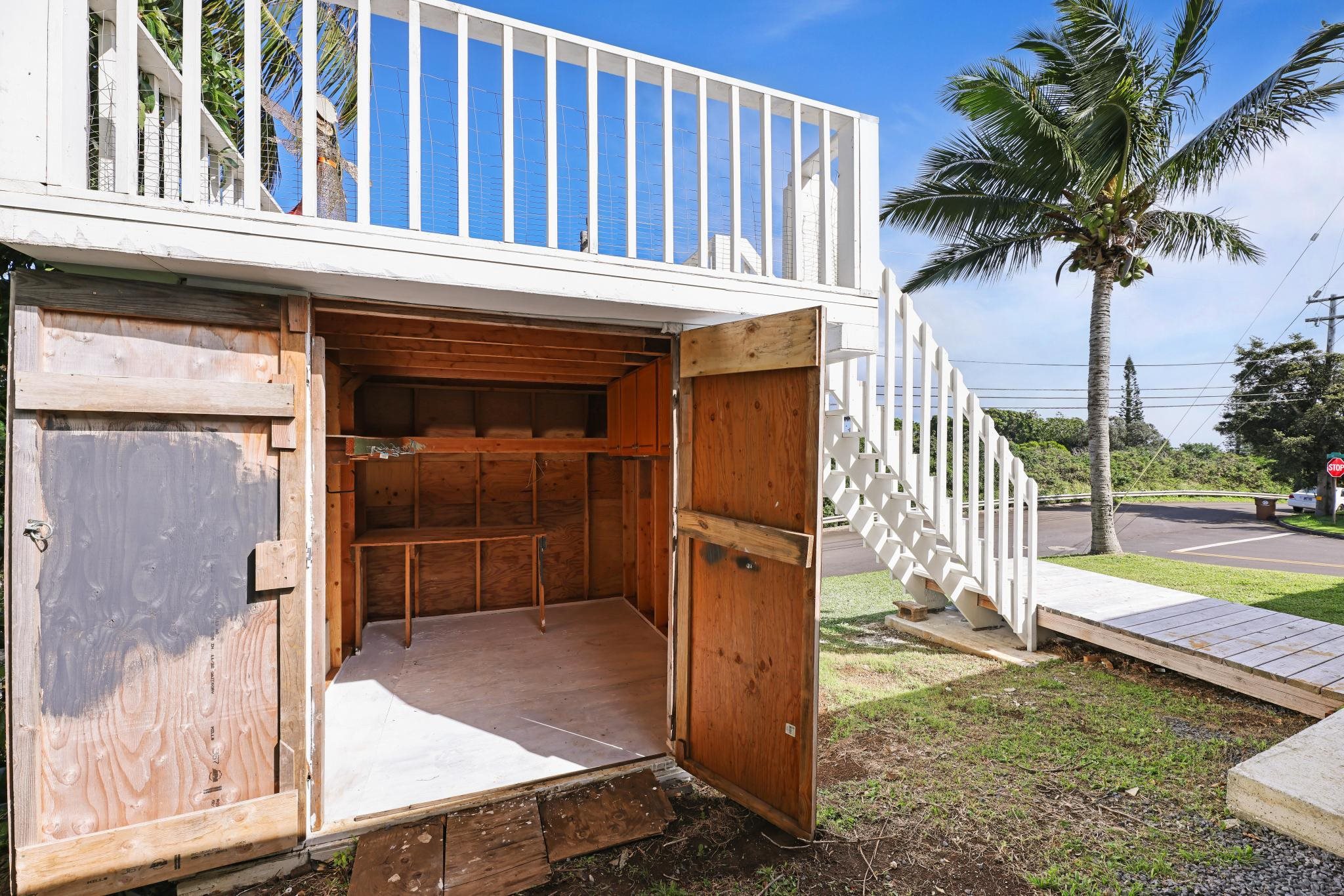 6 Kahope Place Haiku, HI 96708 - Photo 35 of 49 a view of outdoor space yard and porch