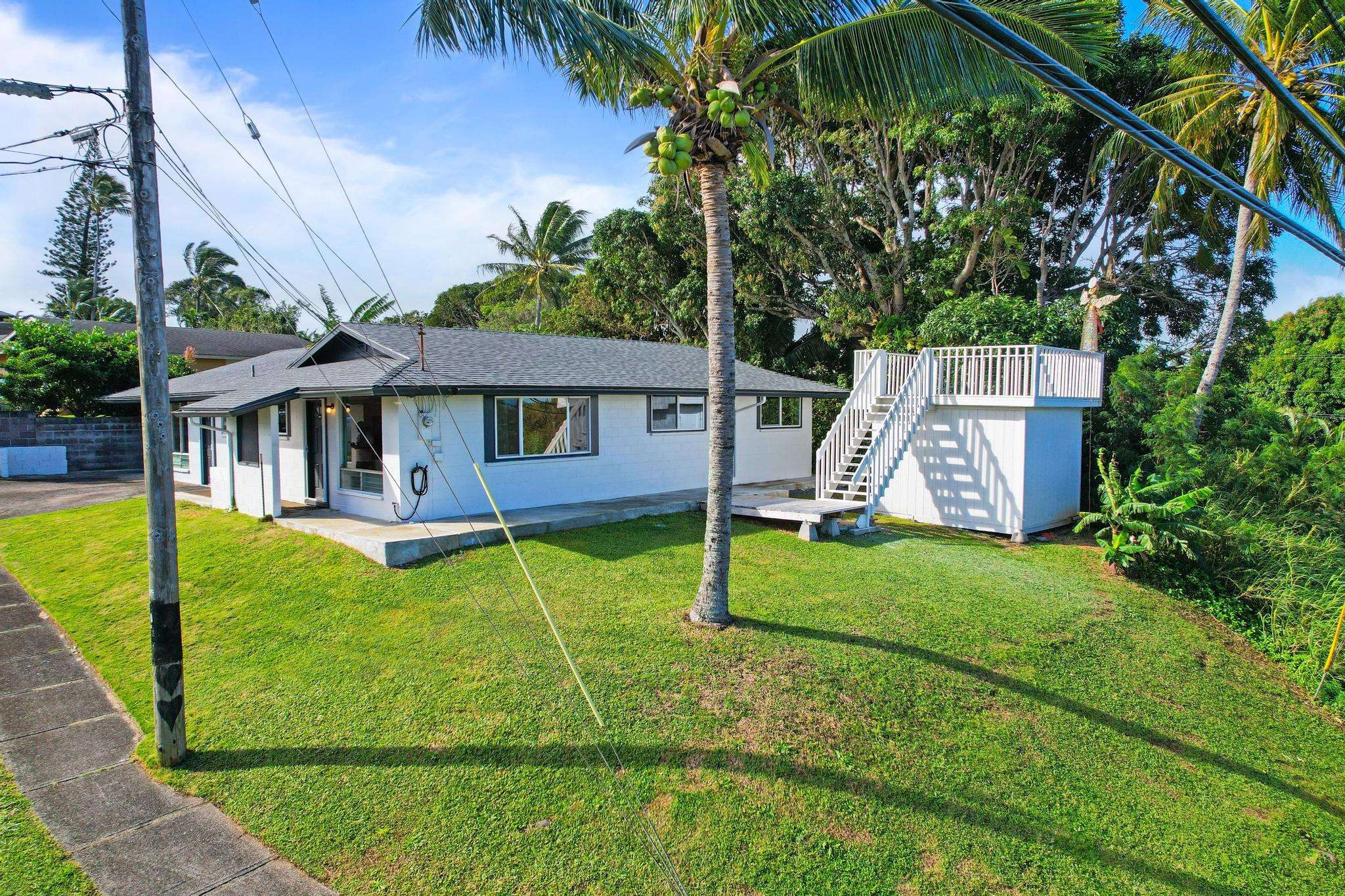 6 Kahope Place Haiku, HI 96708 - Photo 47 of 49 front view of a house with a yard