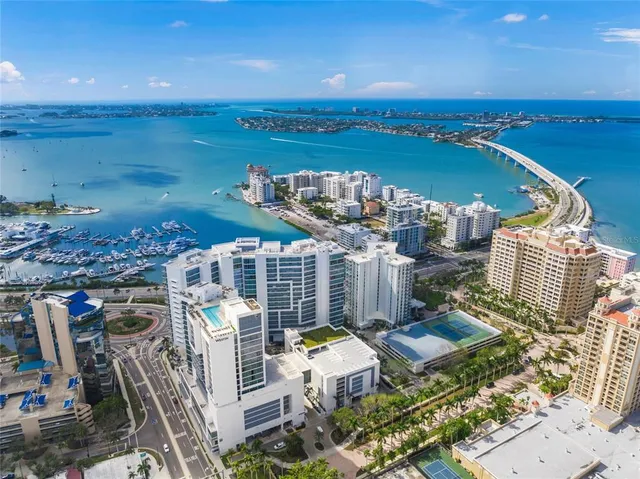$1,999,000 | 1155 North Gulfstream Avenue, Unit 1006, Sarasota, FL 34236