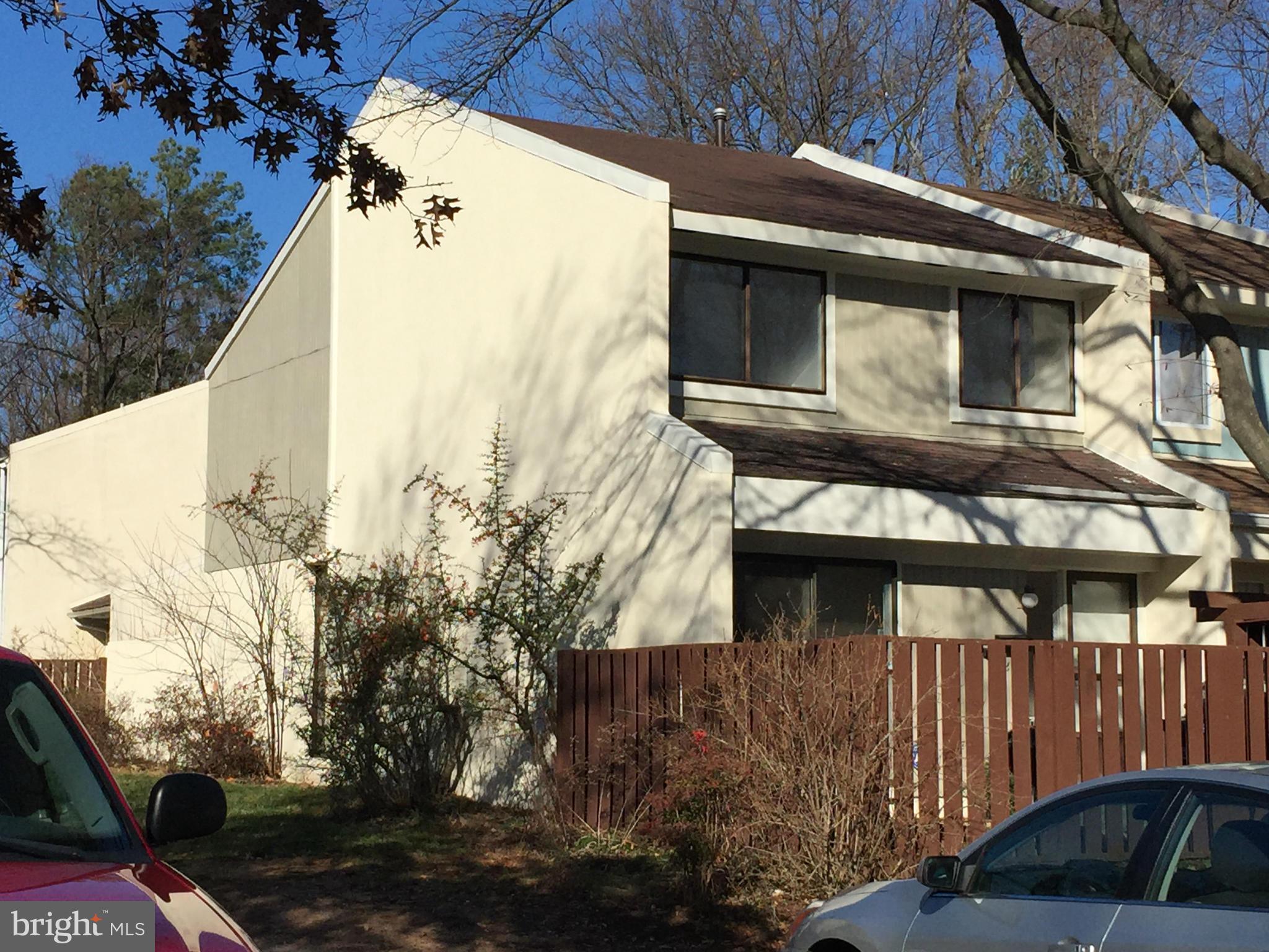 2230 Southgate Square Reston, VA 20191 - Photo 9 of 10 Exterior (General)