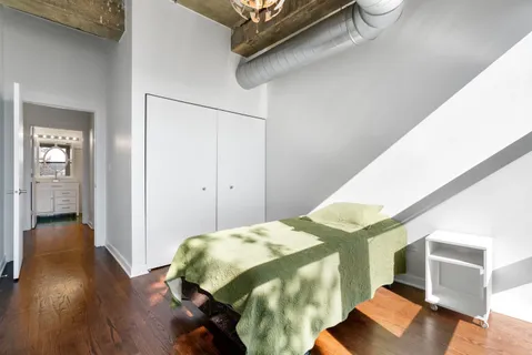 $3,200 | 1001 West 15th Street, Unit 318, Chicago, IL 60608