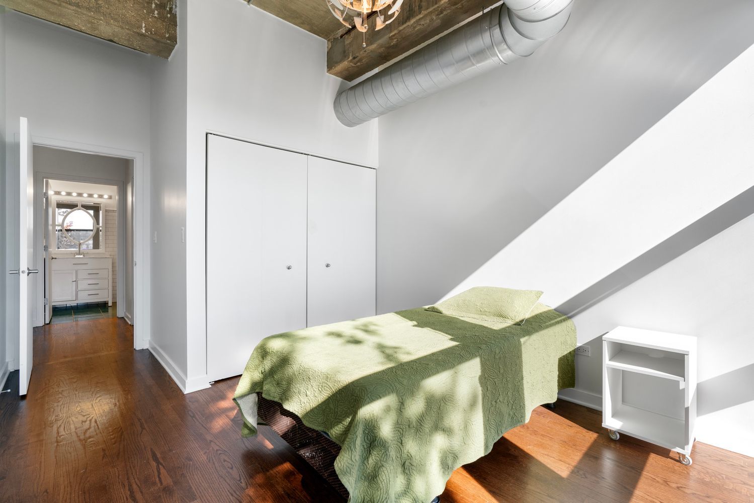 1001 West 15th Street, Unit 318 Chicago, IL 60608 - Photo 22 of 32