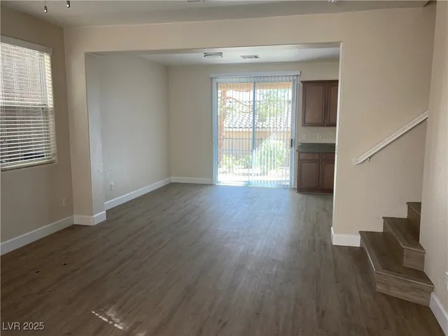 $1,875 | 9006 Ellenbrook Street, Las Vegas, NV 89148