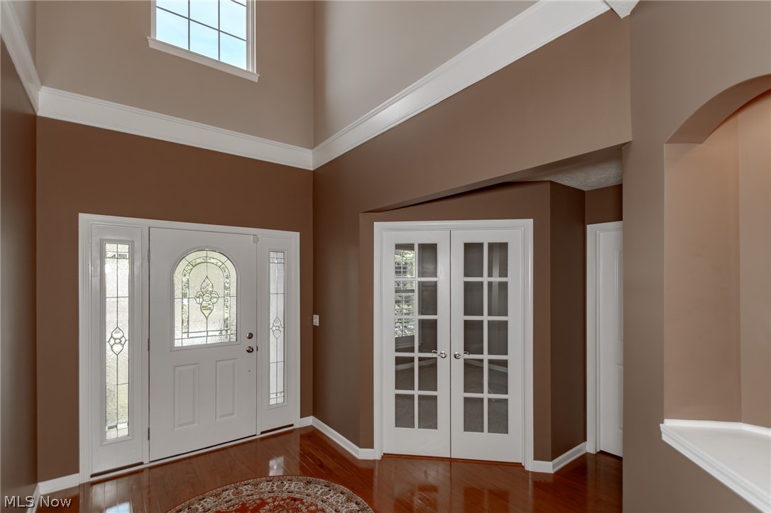 8375 Raleigh Place Painesville, OH 44077 - Photo 10 of 45 2 Story Foyer provides a spacious entry for guests