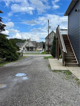 $1,600 | 917 Market Street, Unit 1, Beaver, PA 15009