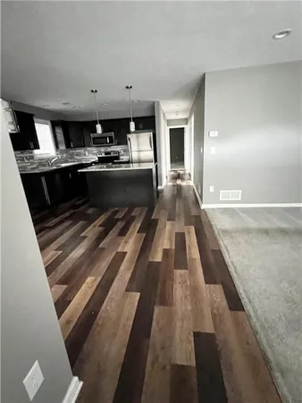 $1,600 | 917 Market Street, Unit 1, Beaver, PA 15009