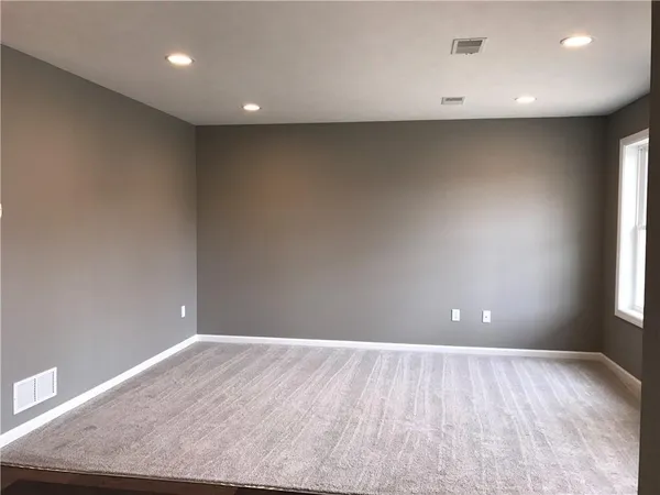 $1,600 | 917 Market Street, Unit 1, Beaver, PA 15009