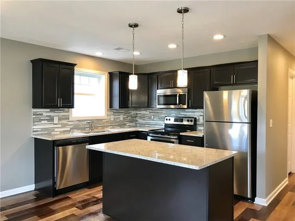 $1,600 | 917 Market Street, Unit 1, Beaver, PA 15009