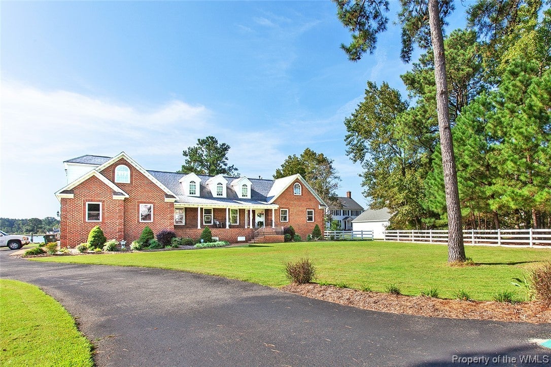 106 Chismans Point Road Seaford, VA 23696 - Photo 4 of 50 Gallery Image 4