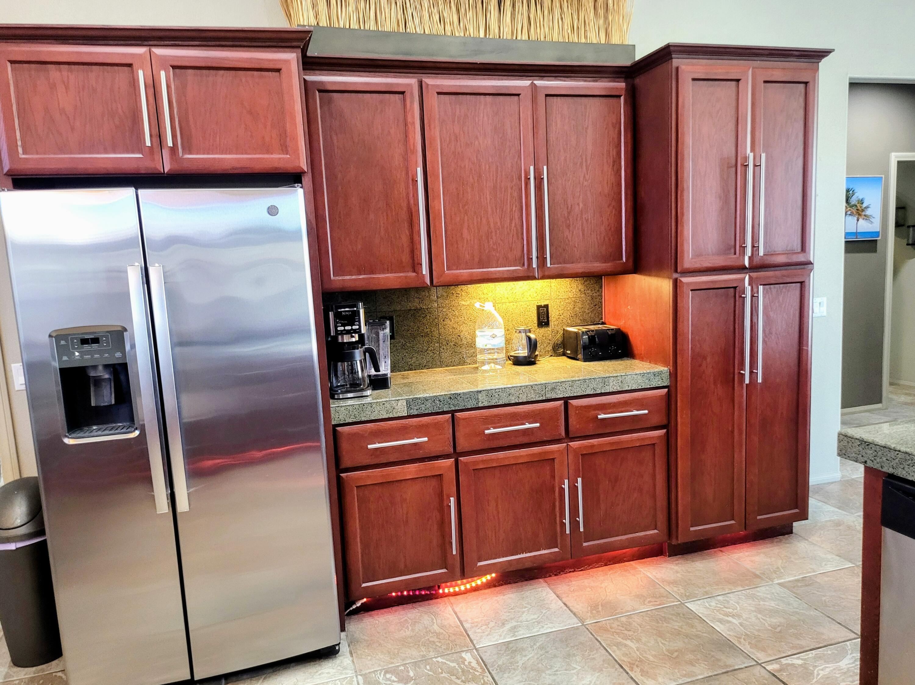 67235 Garbino Road Cathedral City, CA 92234 - Photo 17 of 45 Fridge & Coffee Counter