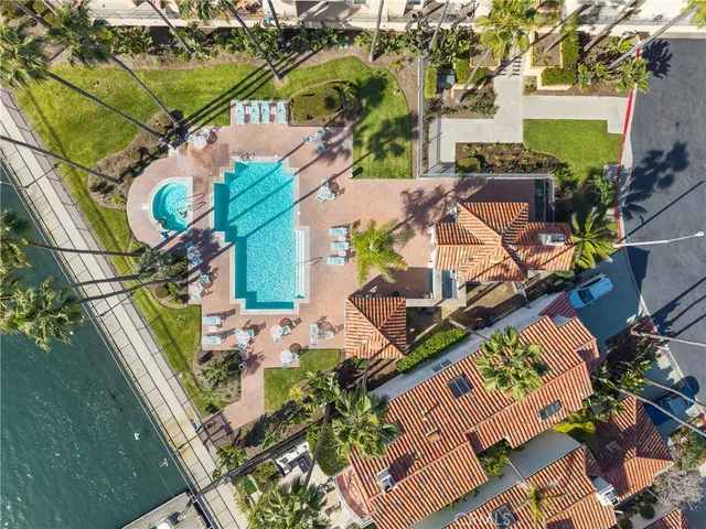 $6,495,000 | 3212 Portofino Circle, Huntington Beach, CA 92649
