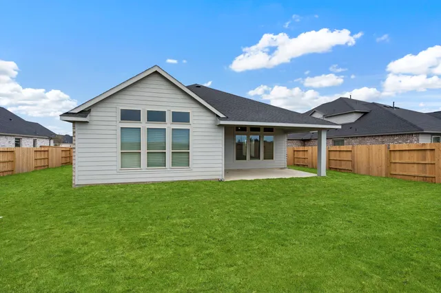 $369,420 | 205 Sandhill Grv Trail, Hempstead, TX 77445