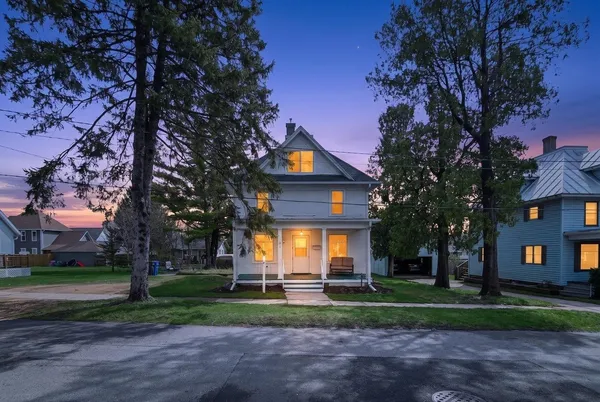 $335,000 | 103 South 7th Street, Mount Horeb, WI 53572