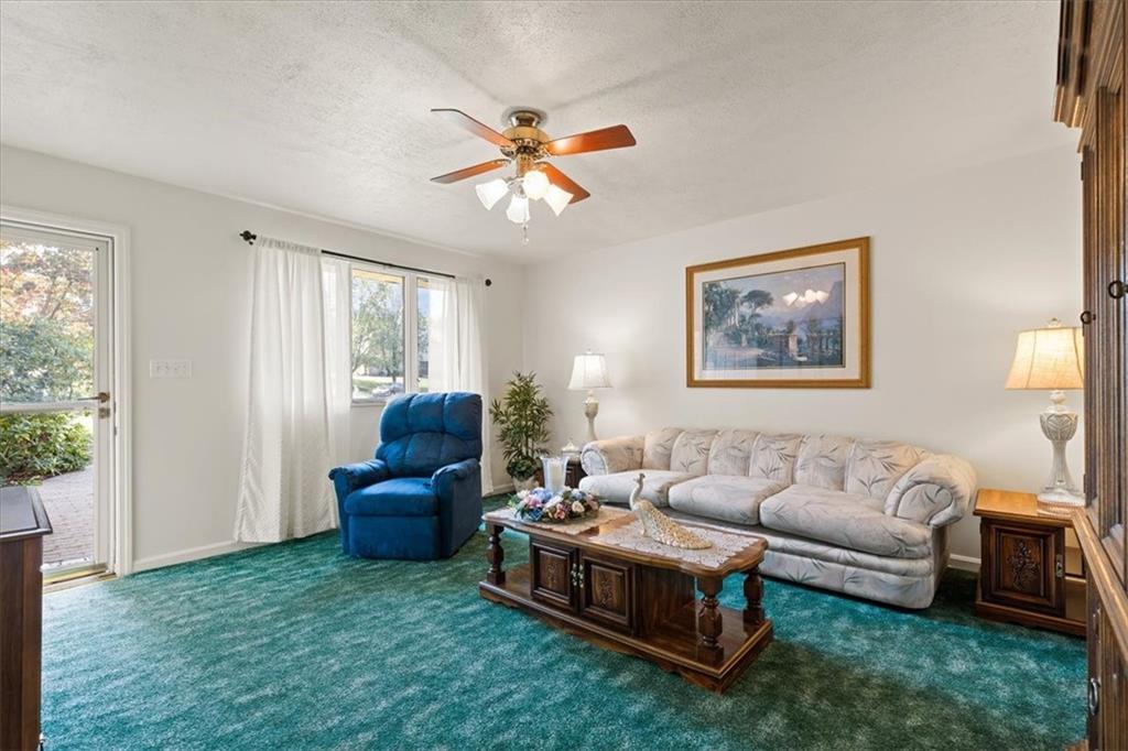 18 Timbercrest Circle Cecil, PA 15321 - Photo 38 of 48 a living room with furniture and a window