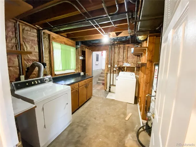 a view of a storage & utility room
