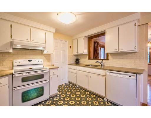 21 Samoset Road Peabody, MA 01960 - Photo 9 of 37 Gallery Image 9