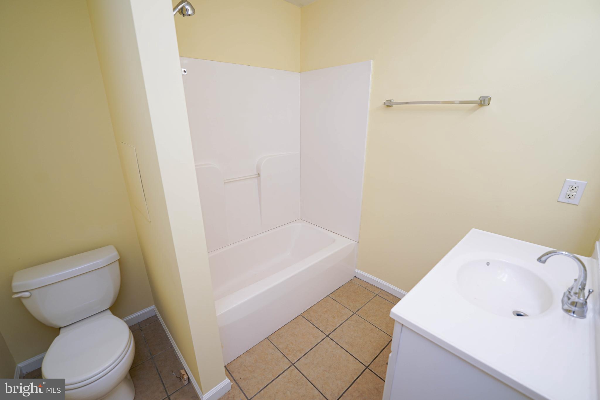 120 Ridgefield Lane Fruitland, MD 21826 - Photo 23 of 31 fresh paint throughout