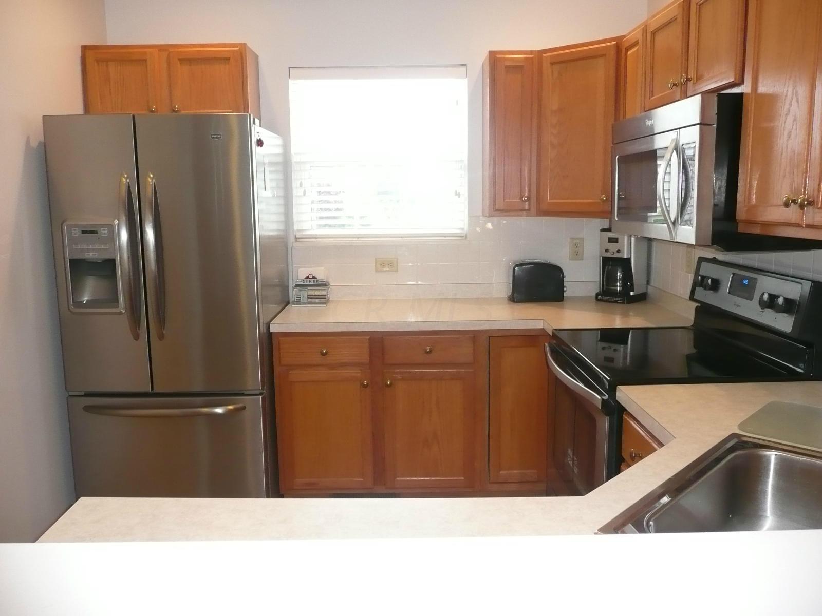 847 Village Drive Delaware, OH 43015 - Photo 12 of 32