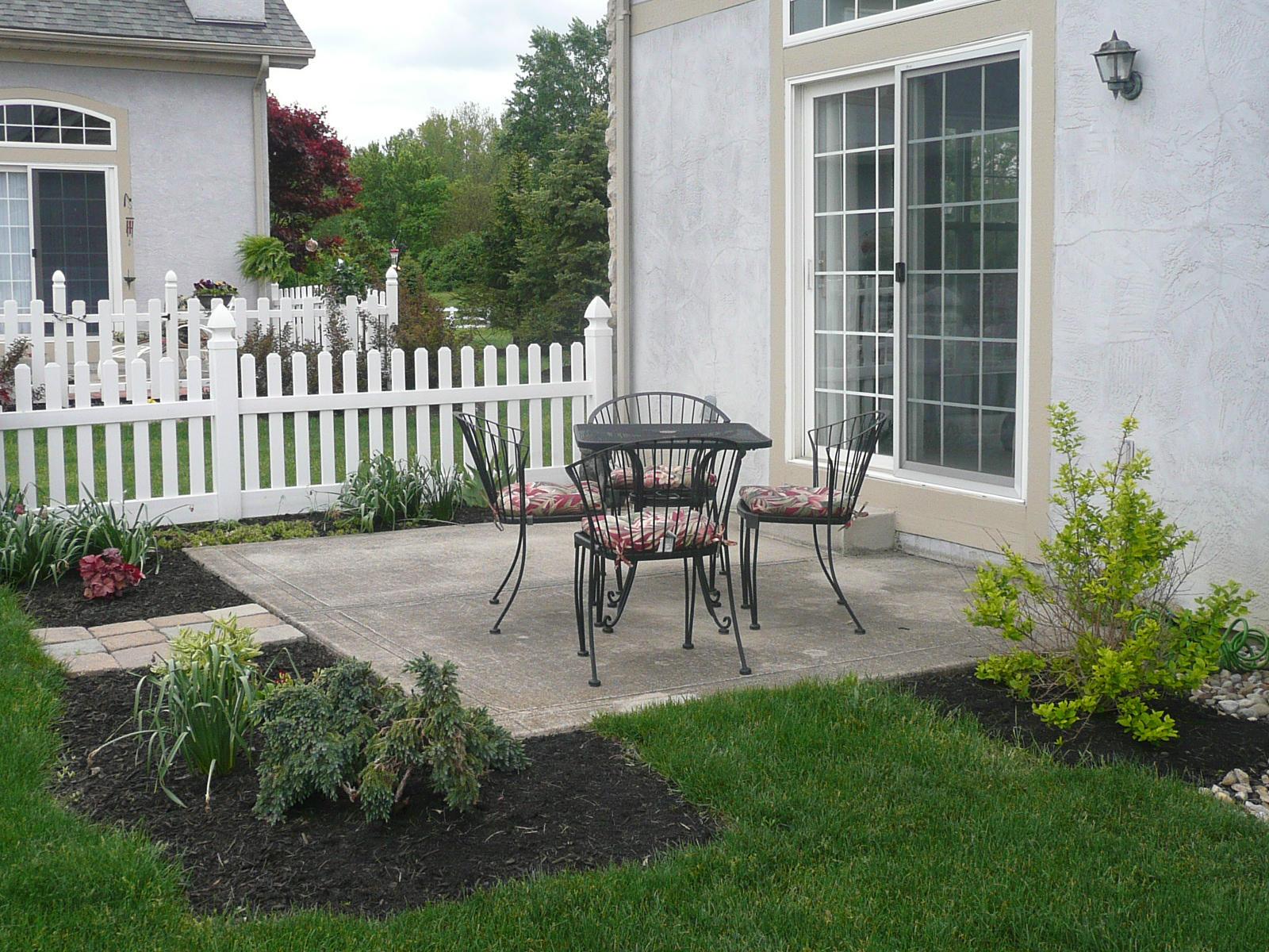 847 Village Drive Delaware, OH 43015 - Photo 2 of 32
