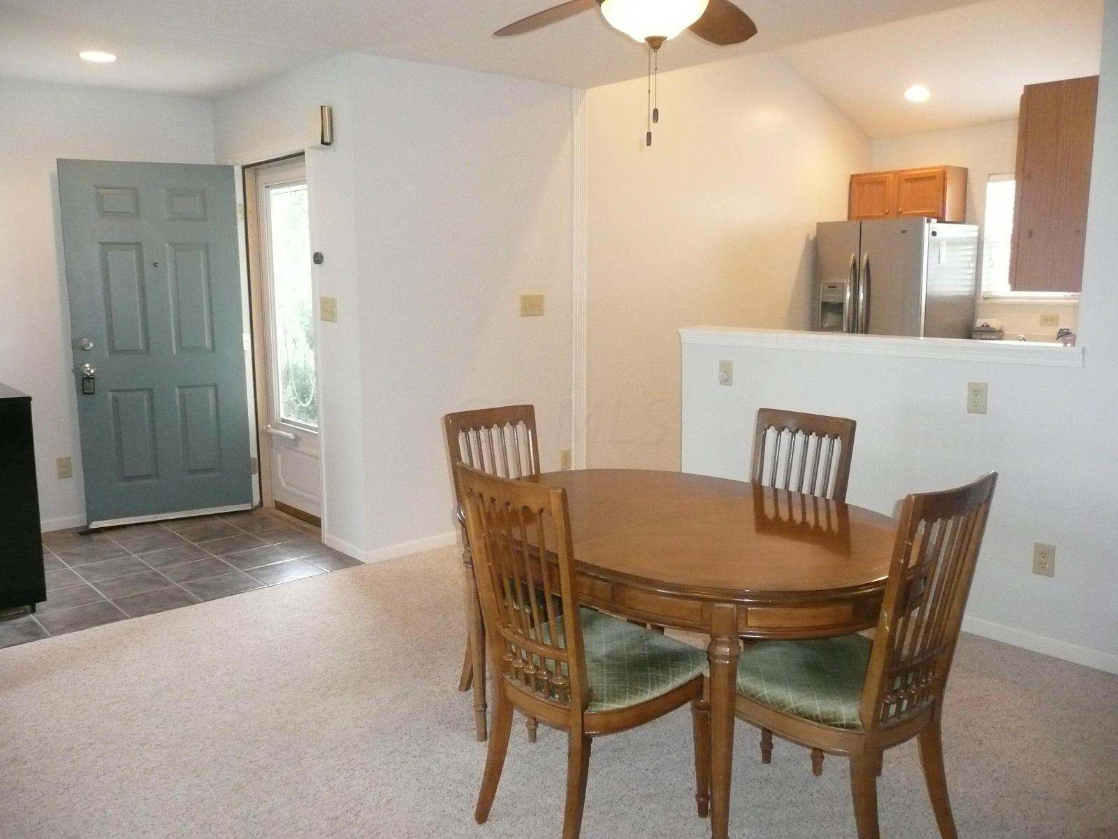 847 Village Drive Delaware, OH 43015 - Photo 8 of 32