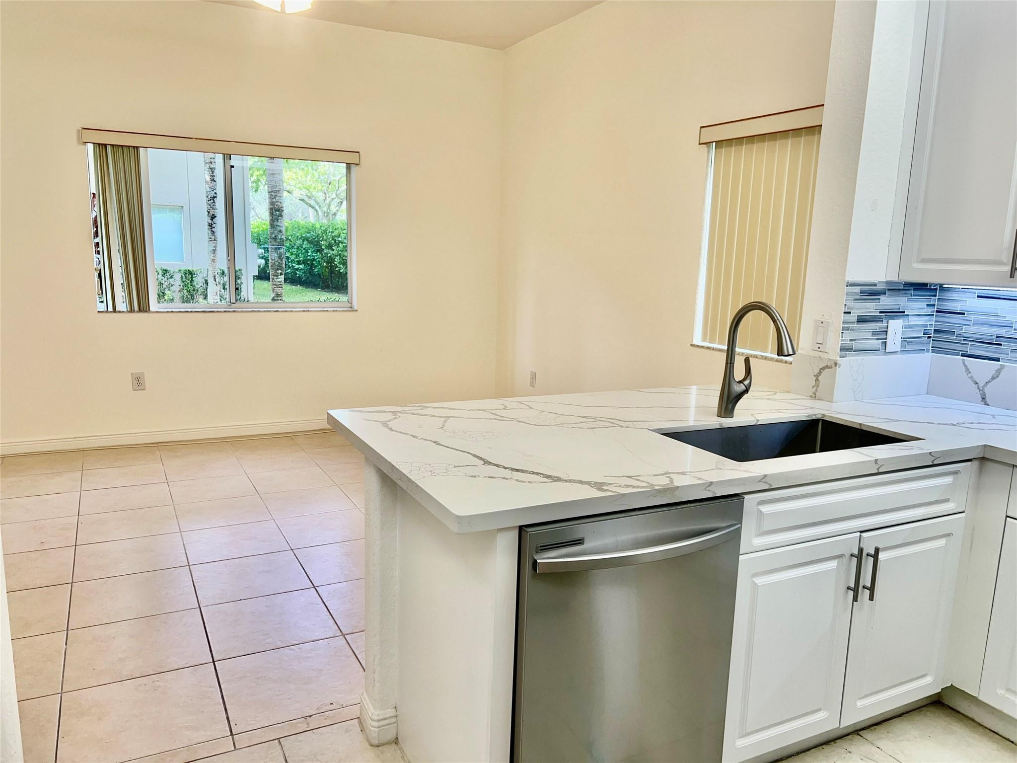 7932 Exeter Circle West, Unit 7932 Tamarac, FL 33321 - Photo 5 of 18 Photo 5