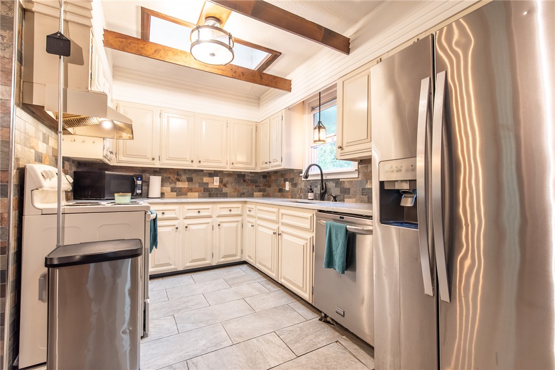 11 Paris Irons Road Glocester, RI 02857 - Photo 13 of 47
