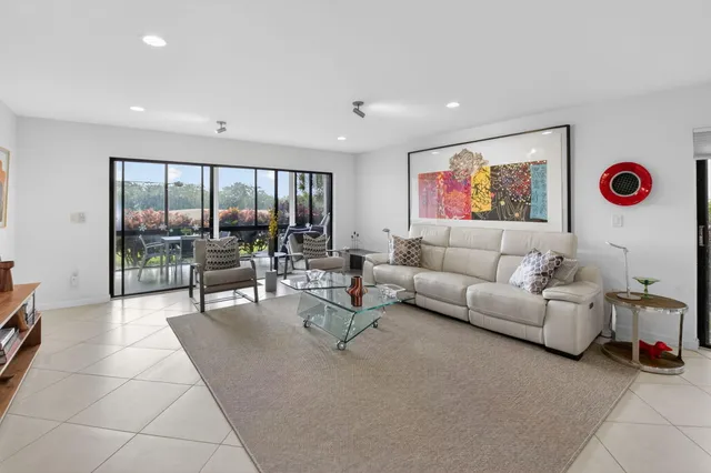 a view of a yard in front of a house