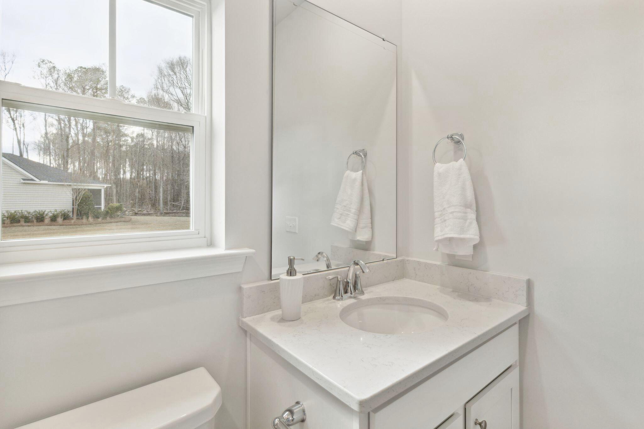 1213 Darling Street Summerville, SC 29485 - Photo 12 of 16 Osprey bathroom