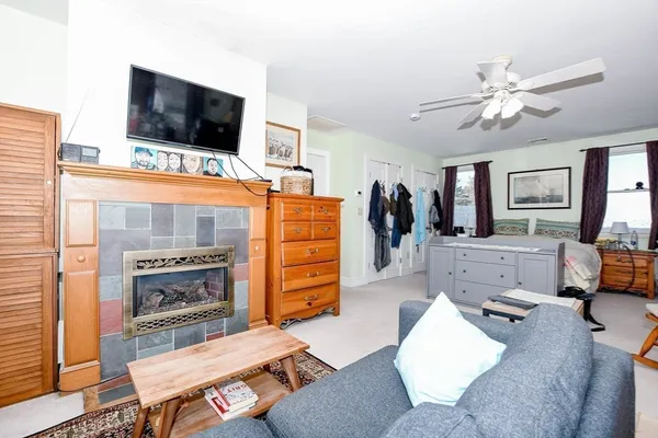 $1,050,000 | 16 Bass Point Road, Marion, MA 02738