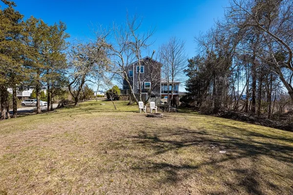 $1,050,000 | 16 Bass Point Road, Marion, MA 02738