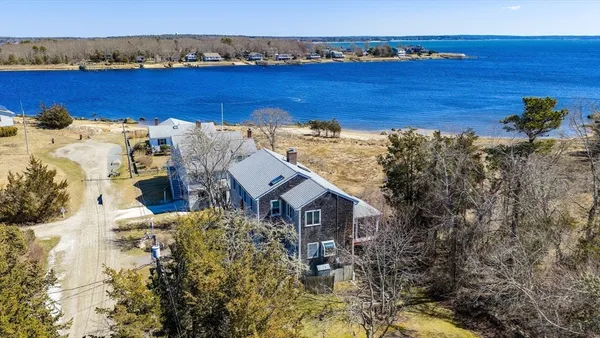 $1,050,000 | 16 Bass Point Road, Marion, MA 02738
